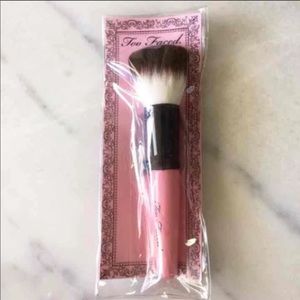 NIB Too Faced Limited Edition Powder Brush